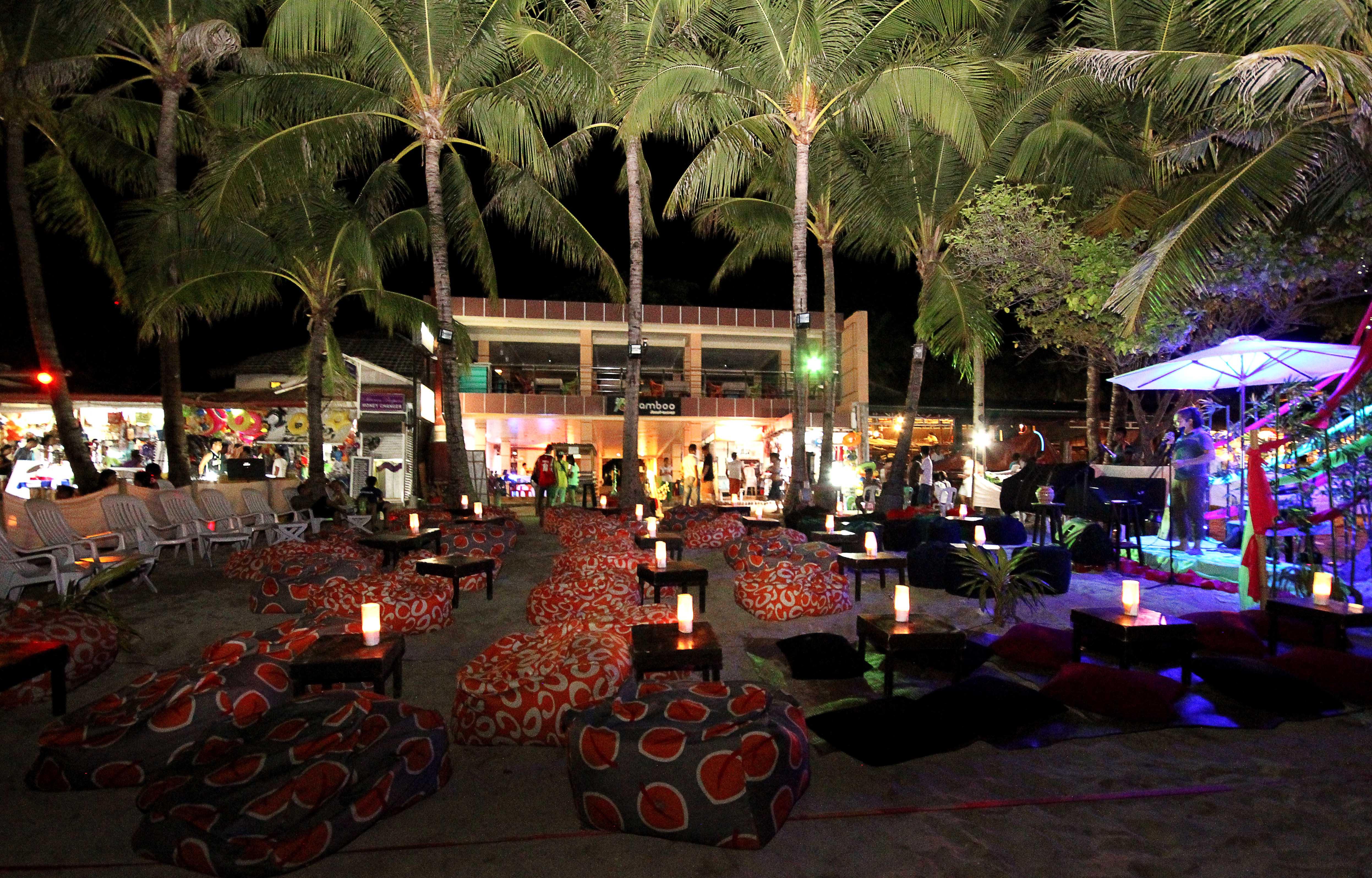 竹湾度假酒店/餐厅 Manoc-Manoc 外观 照片